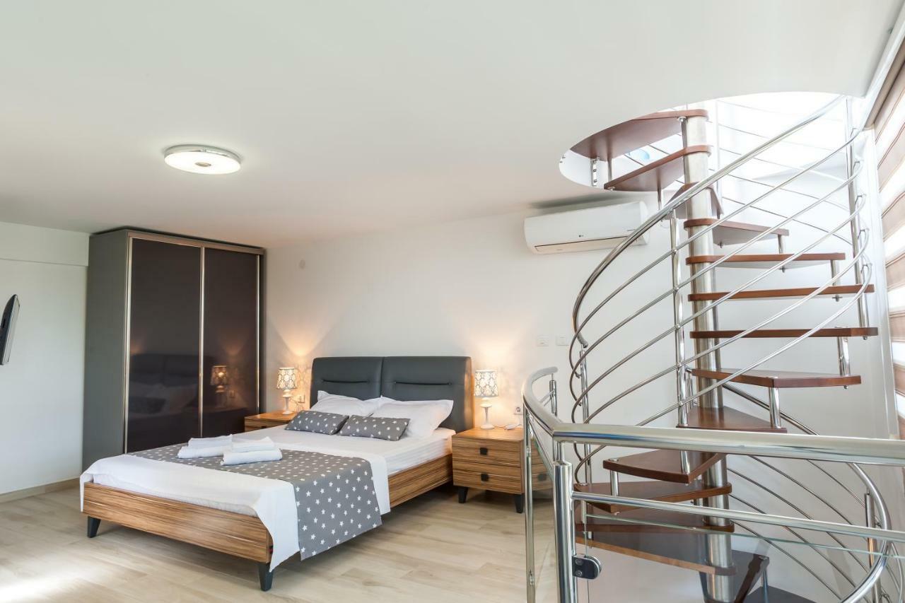 Apartments Davor Бар Екстер'єр фото